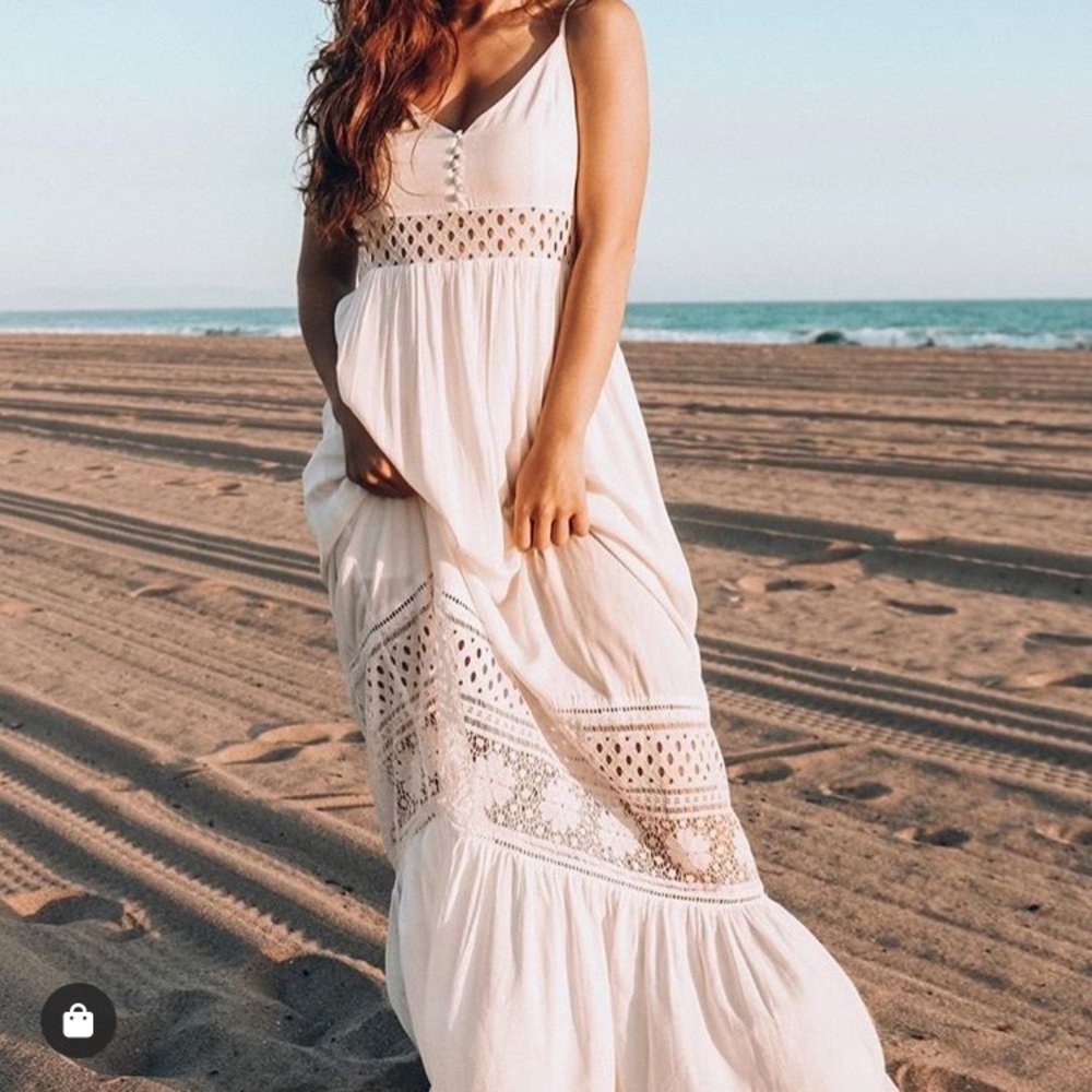 NWT KAIA WHITE LACE SLEEVELESS MAXI DRESS